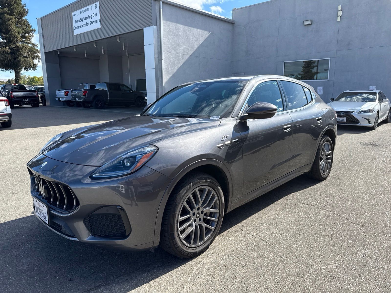 Grigio Lava Metallic 2024 Maserati Grecale SUV / Crossover All-Wheel Drive 8-Speed Automatic