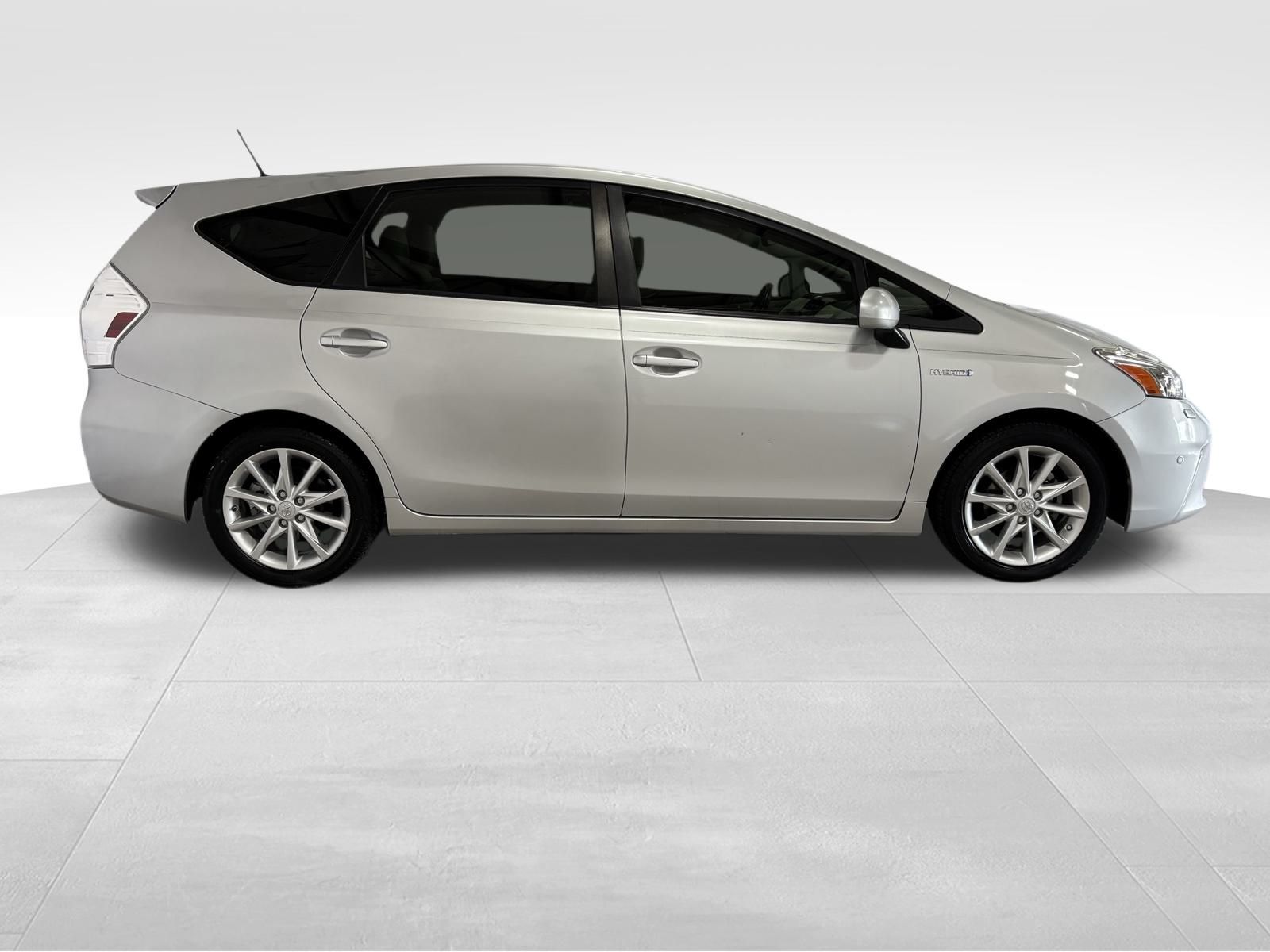 Used Car 2014 Toyota Prius V  For Sale Under $12,000 In Austin, Texas
