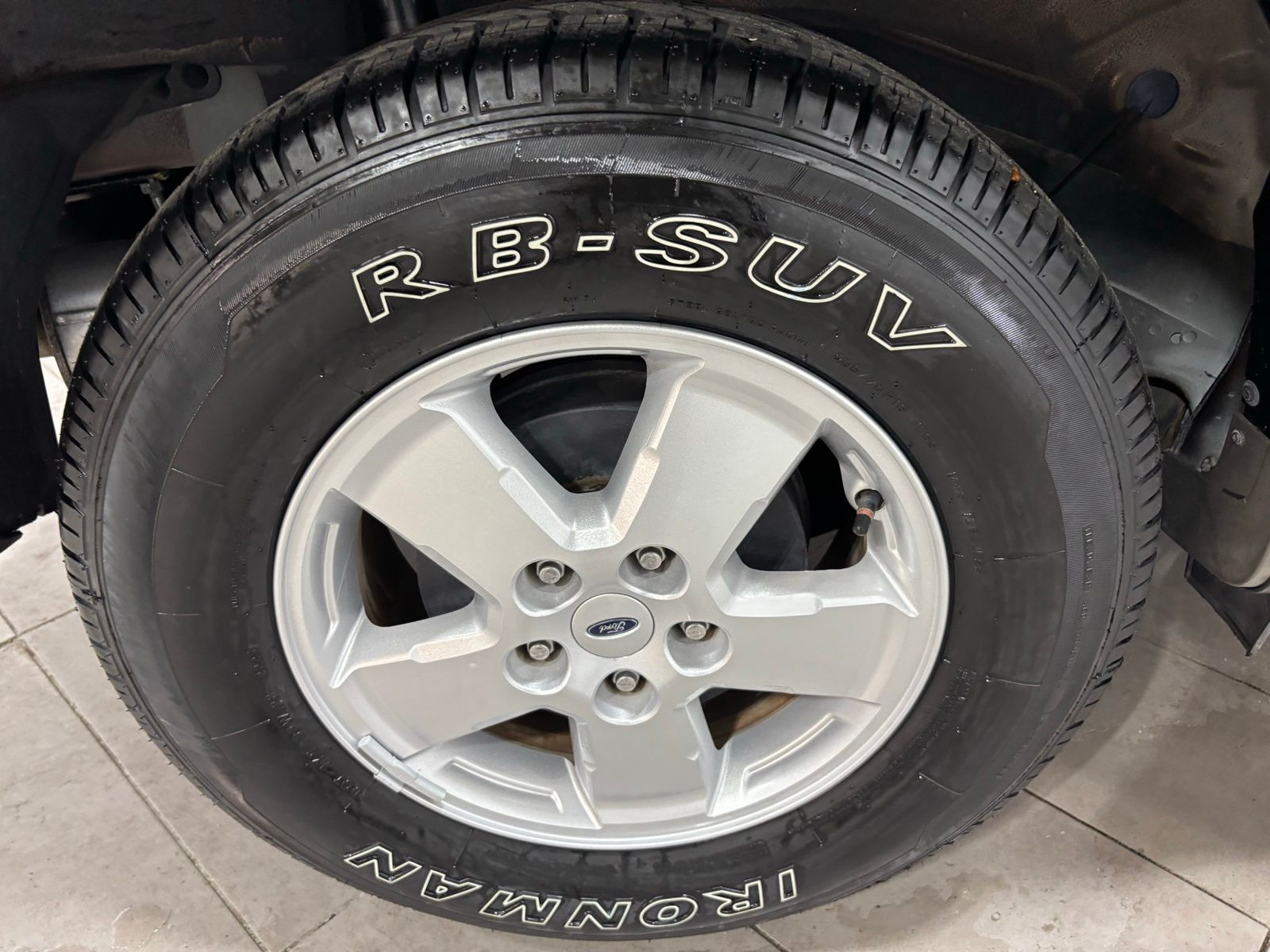 Used Car 2009 Ford Escape  Xlt For Sale Under $10,000 In Austin, Texas