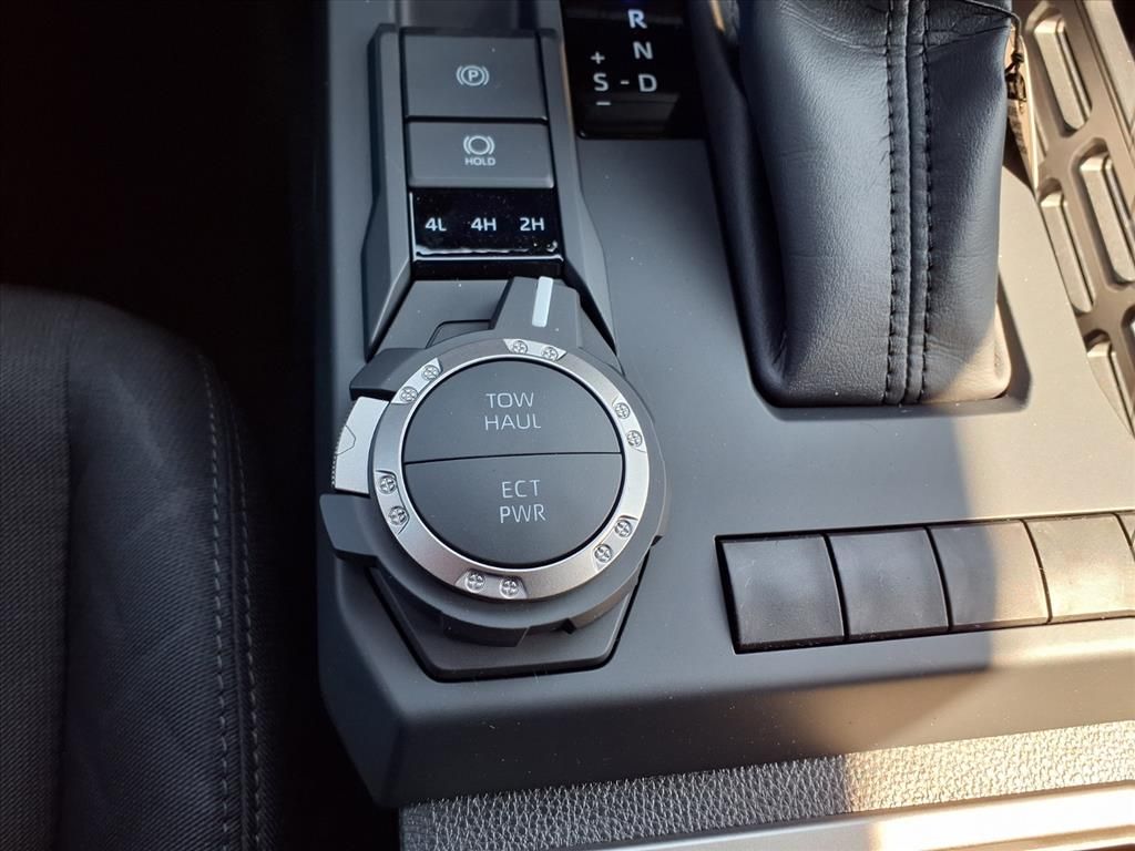 2026 Toyota Tacoma SR5 - 8