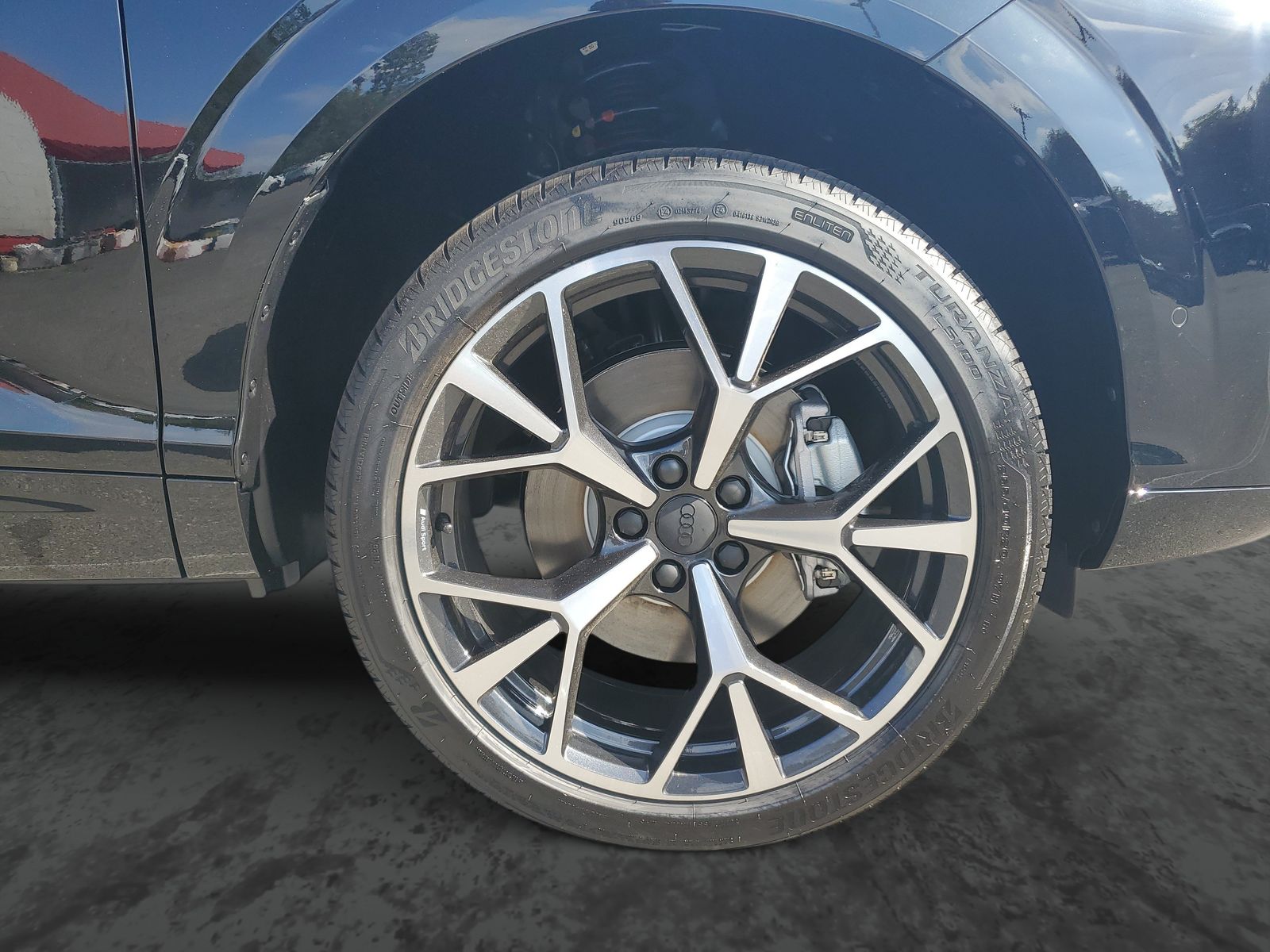 Vehicle photo