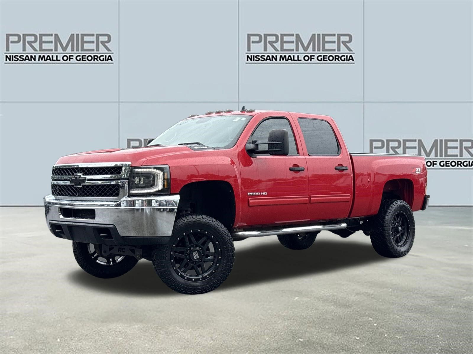 Victory Red 2011 Chevrolet Silverado 2500HD LT Crew Cab 4WD Pickup Truck Four-Wheel Drive 6-Speed Automatic Overdrive
