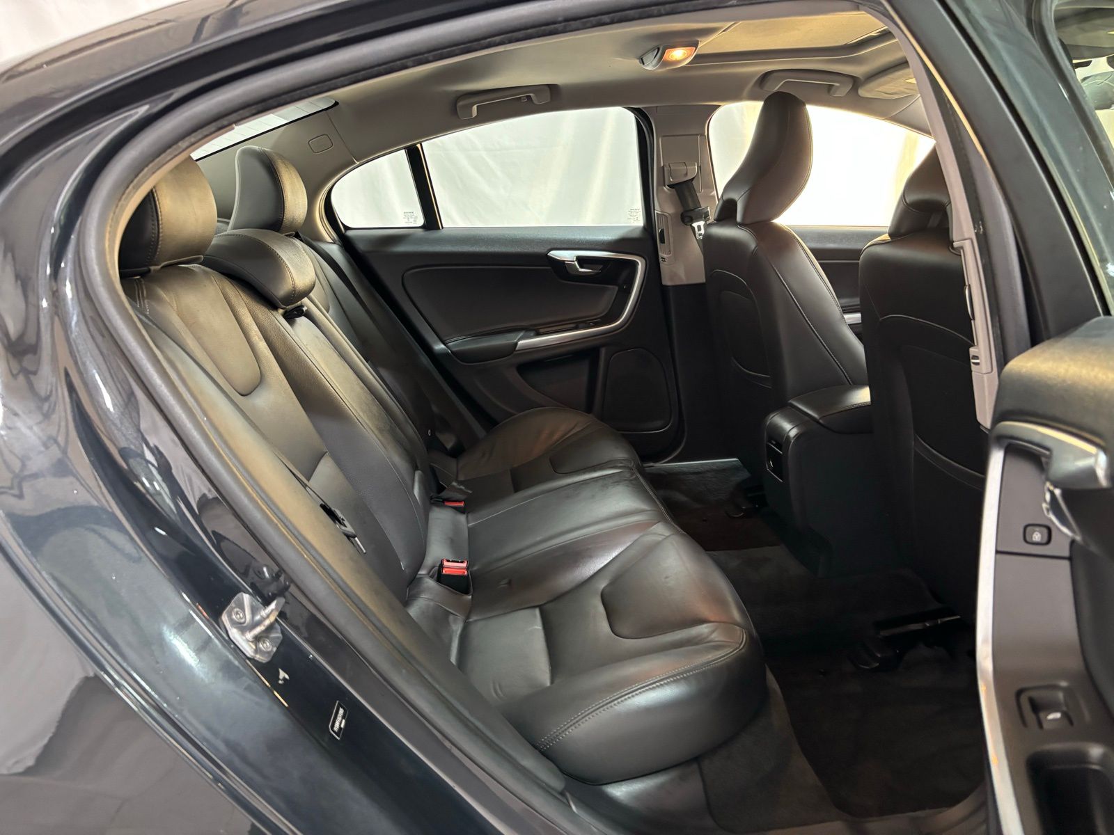 Used Car 2016 Volvo S60  T5 Drive-e Premier For Sale Under $15,000 In Austin, Texas