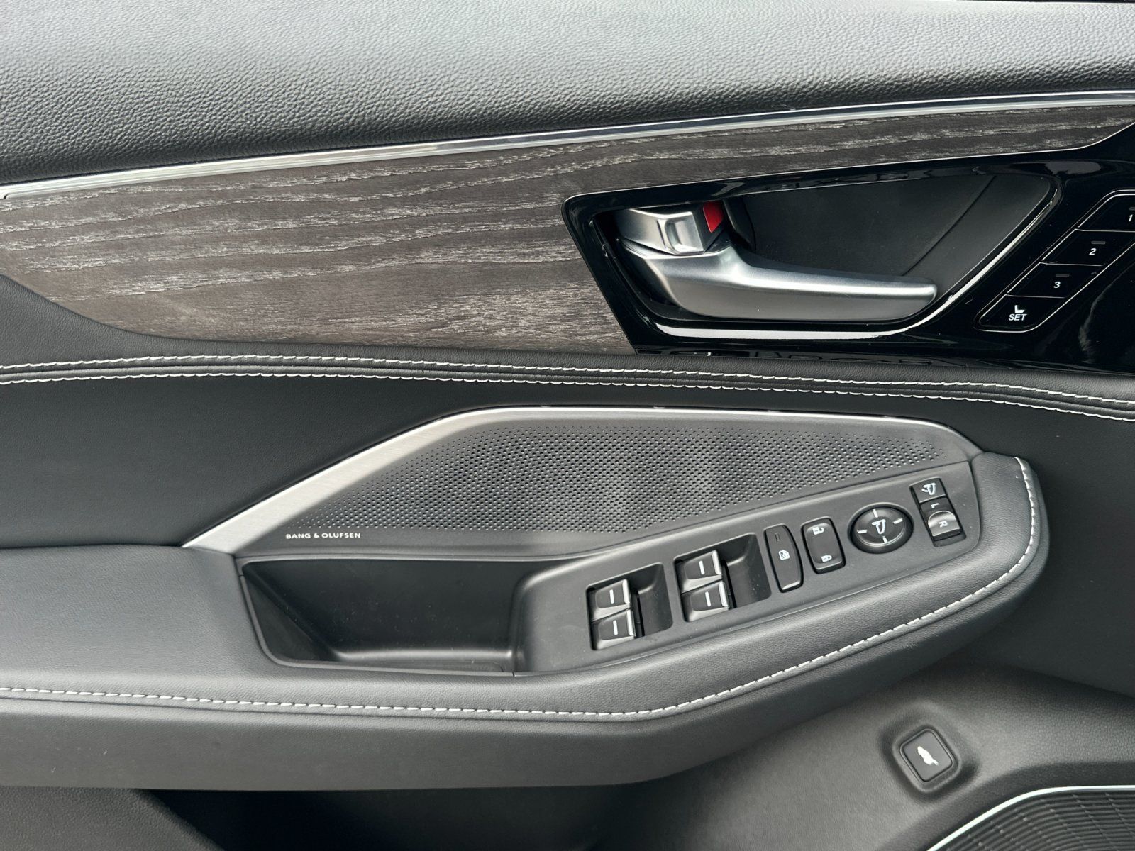 new 2026 Acura MDX car, priced at $69,185