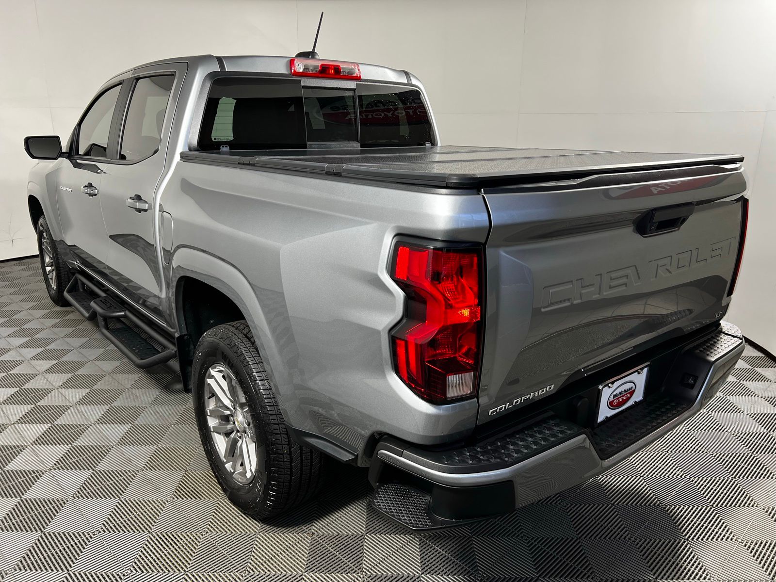 Thumbnail: 2023 Chevrolet Colorado - 7