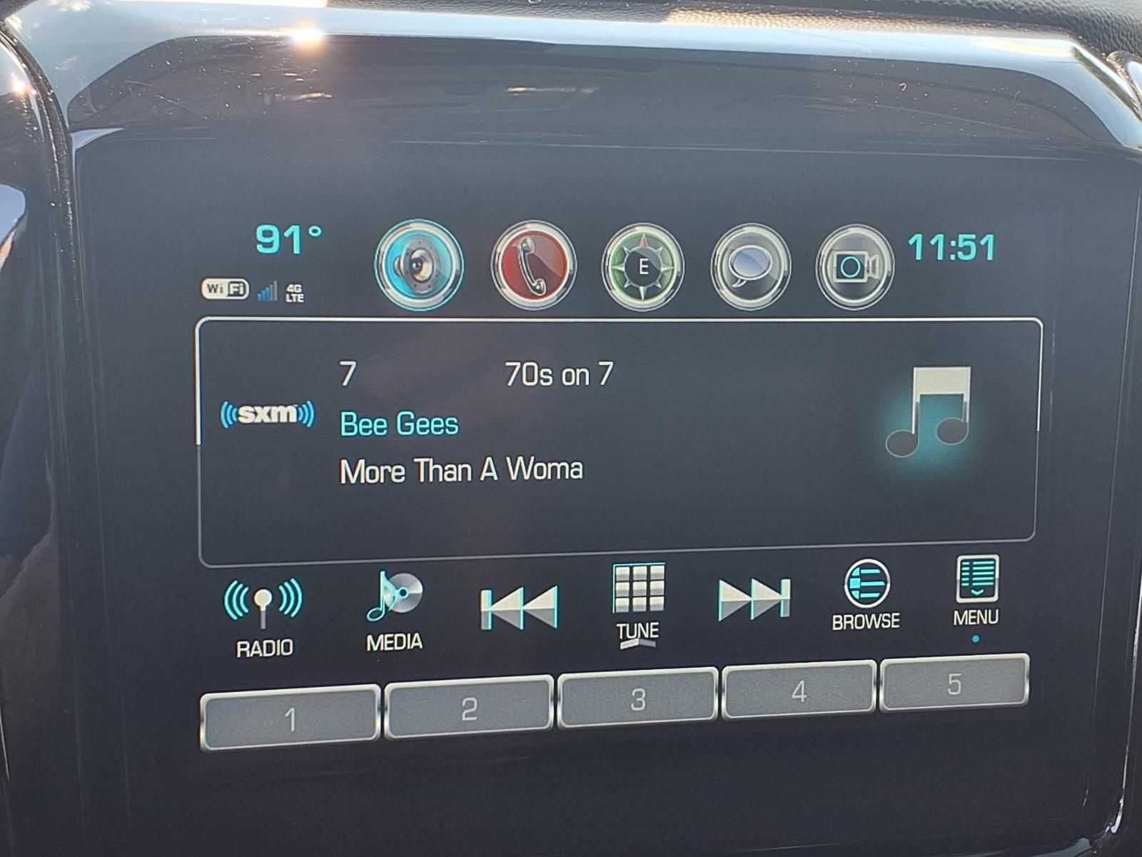 2019 Chevrolet Traverse Premier White at Community Honda