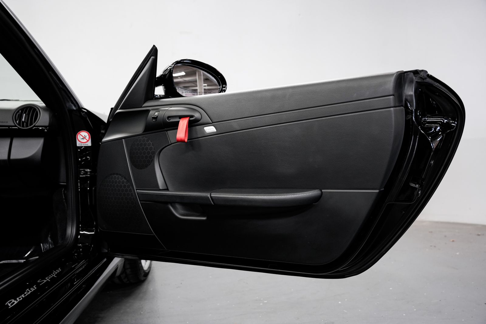 2011 Porsche Boxster Spyder — photo 20
