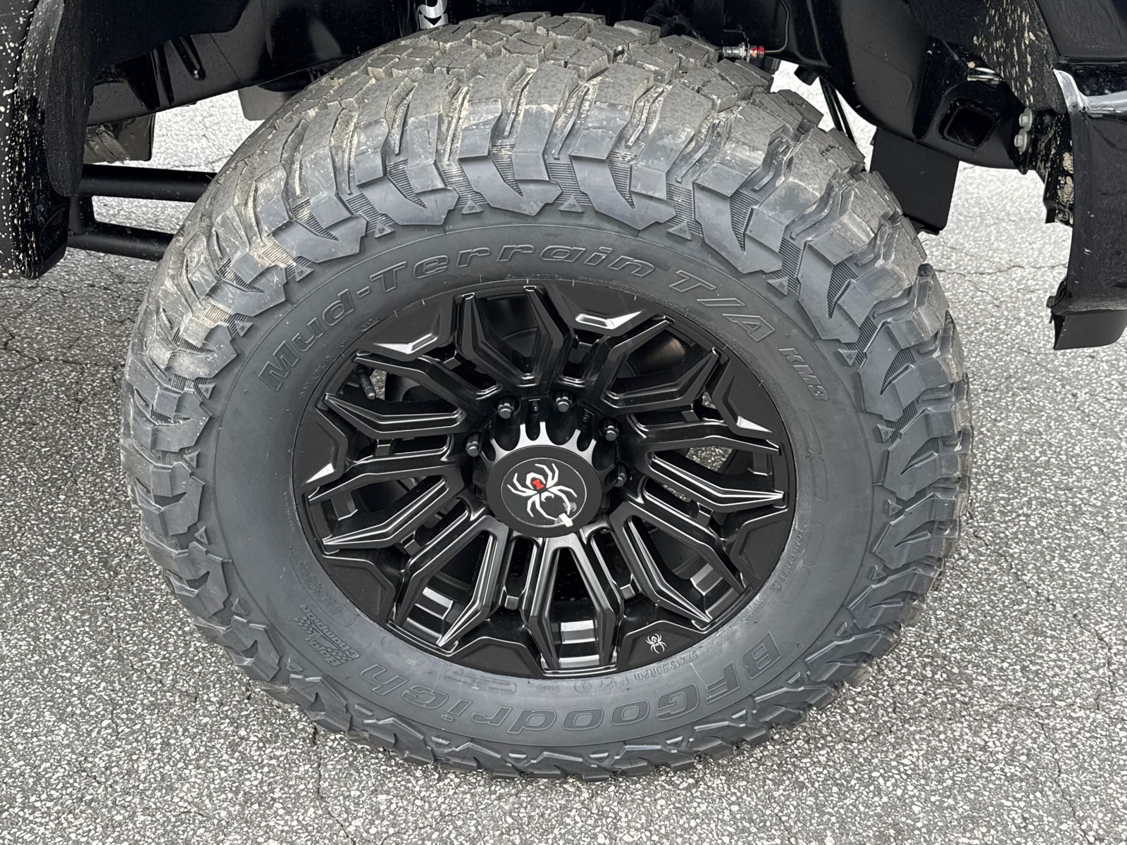 New 2026 Agate Black Metallic Ford F-250® Lariat® image 14