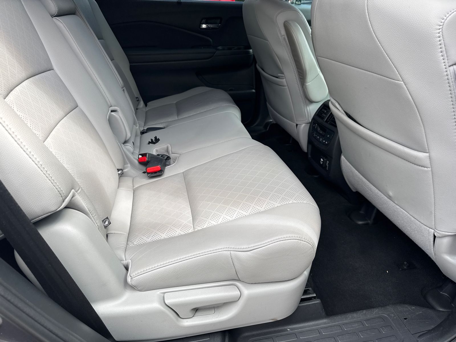 2021 Honda Passport Touring photo 15