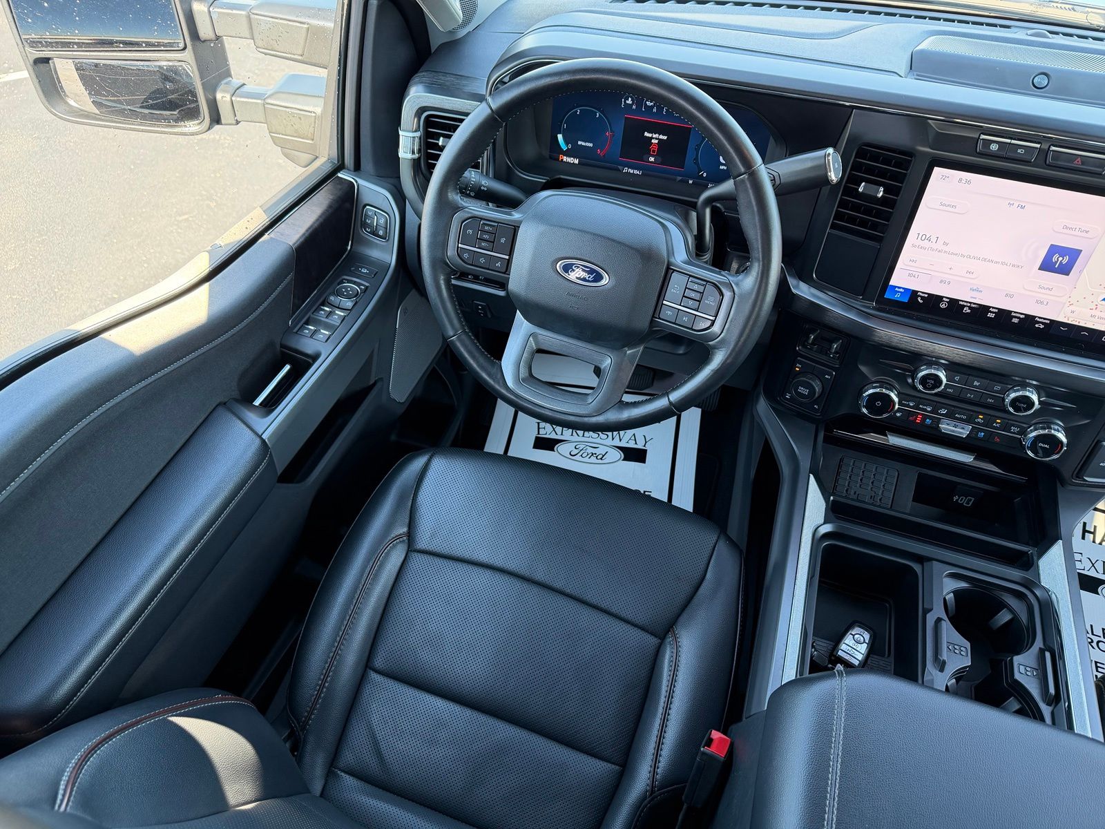 2024 Ford F-350SD image 13
