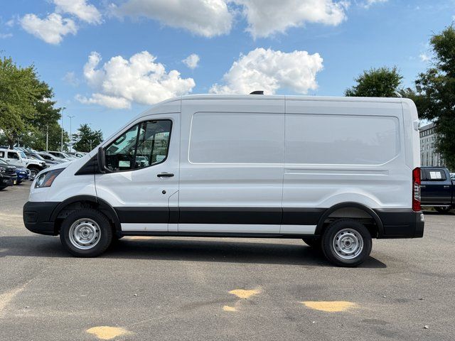 New 2026 Oxford White Ford Base image 3
