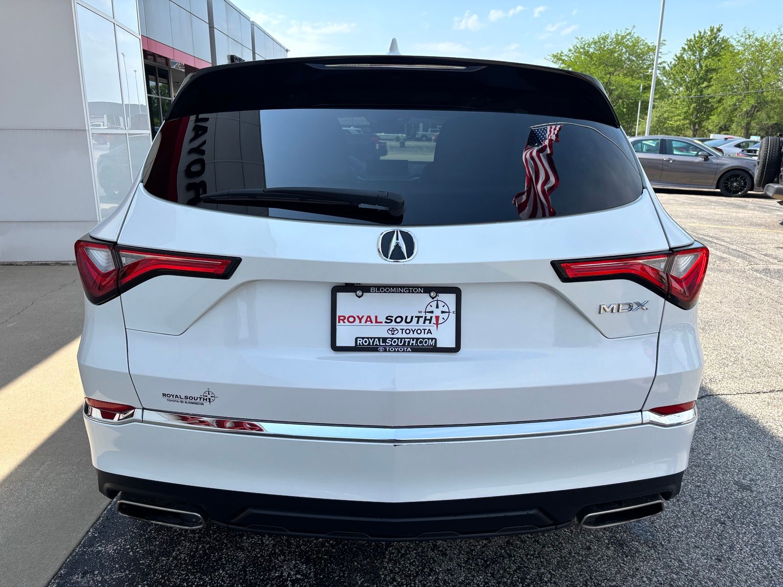 View vehicle photo 6