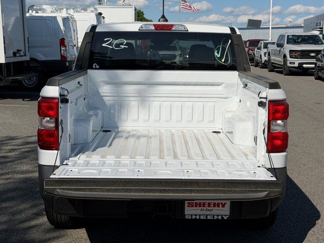 New 2026 Oxford White Ford XLT image 4