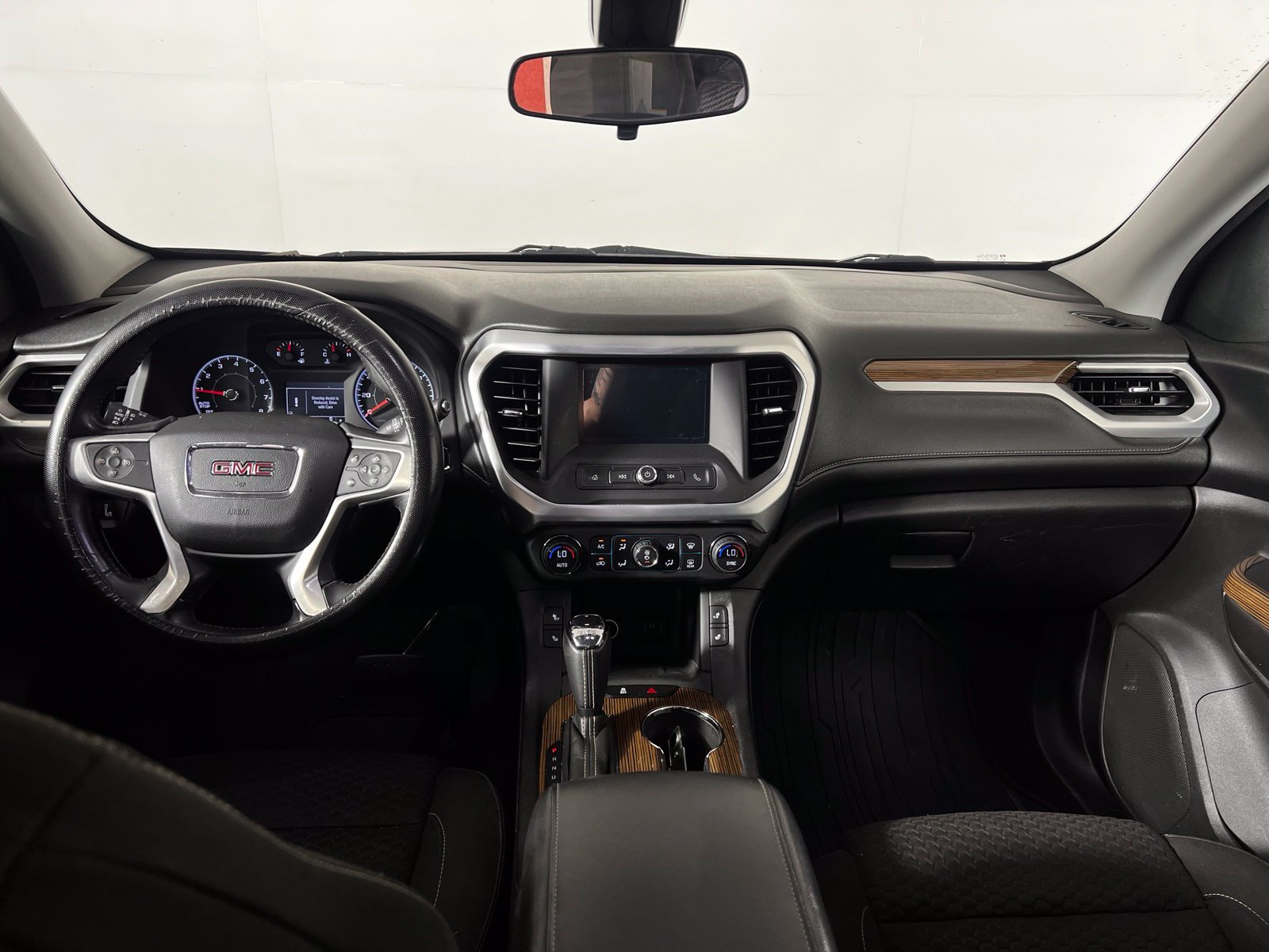Thumbnail: 2017 GMC Acadia - 12