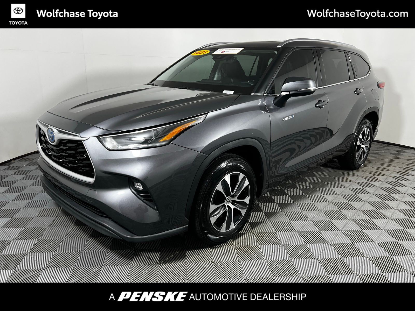 Thumbnail: 2021 Toyota Highlander - 1