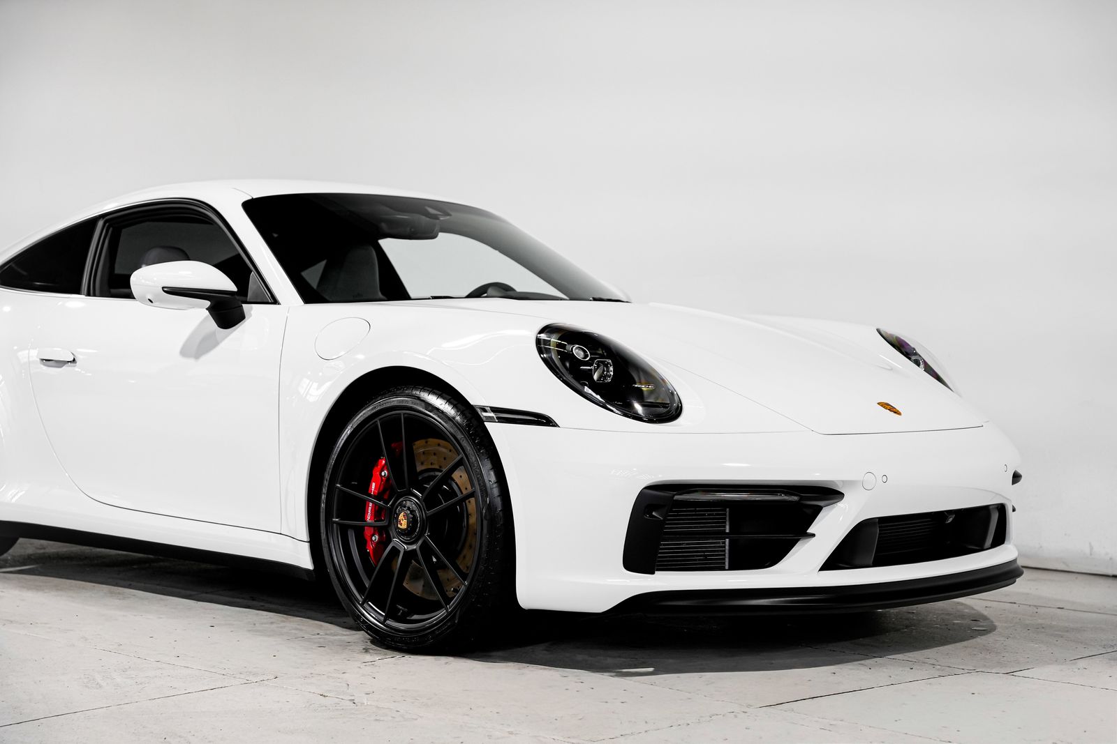 2022 Porsche 911 Carrera GTS — photo 41