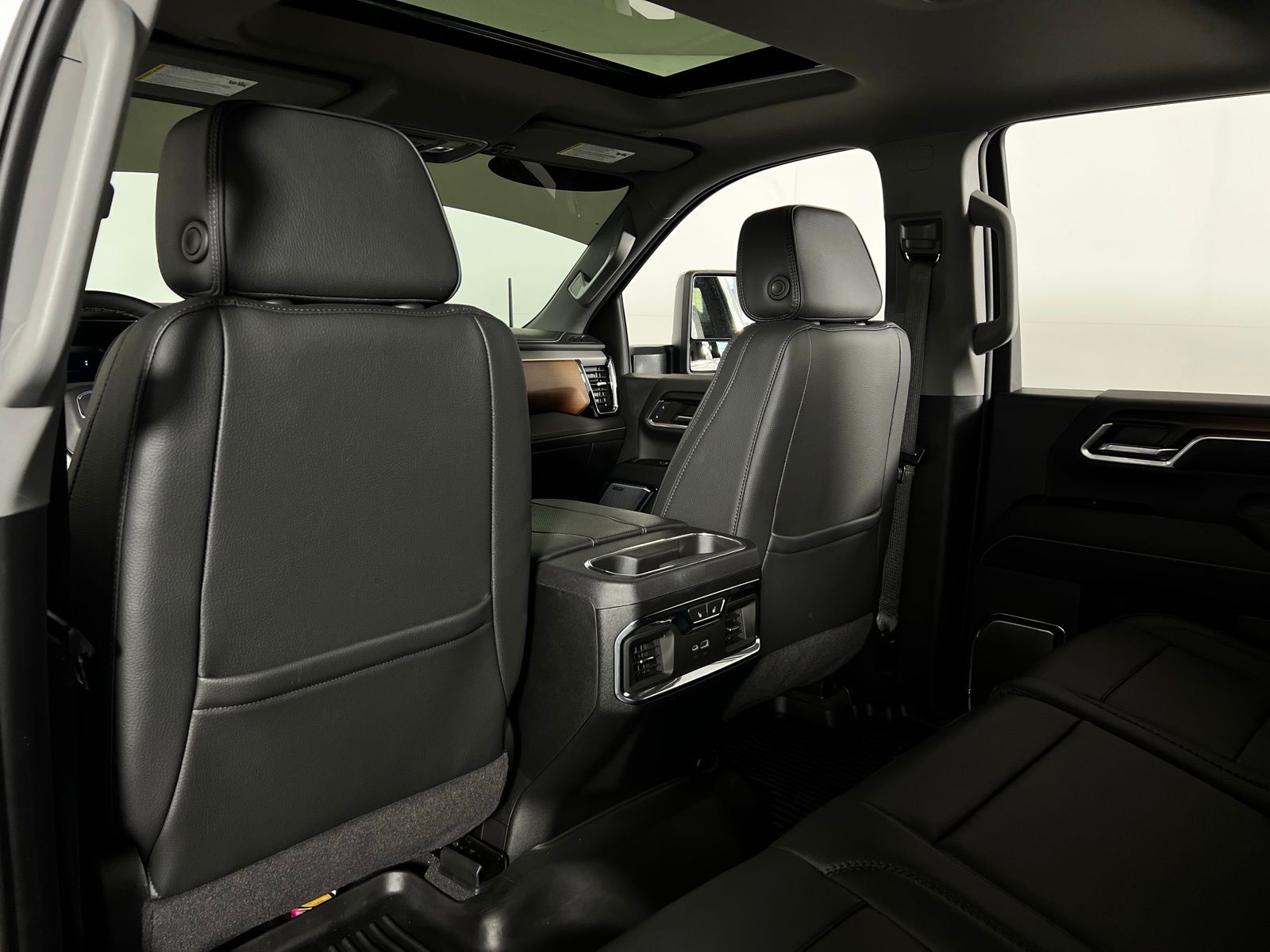 Thumbnail: 2024 GMC Sierra 2500 - 26