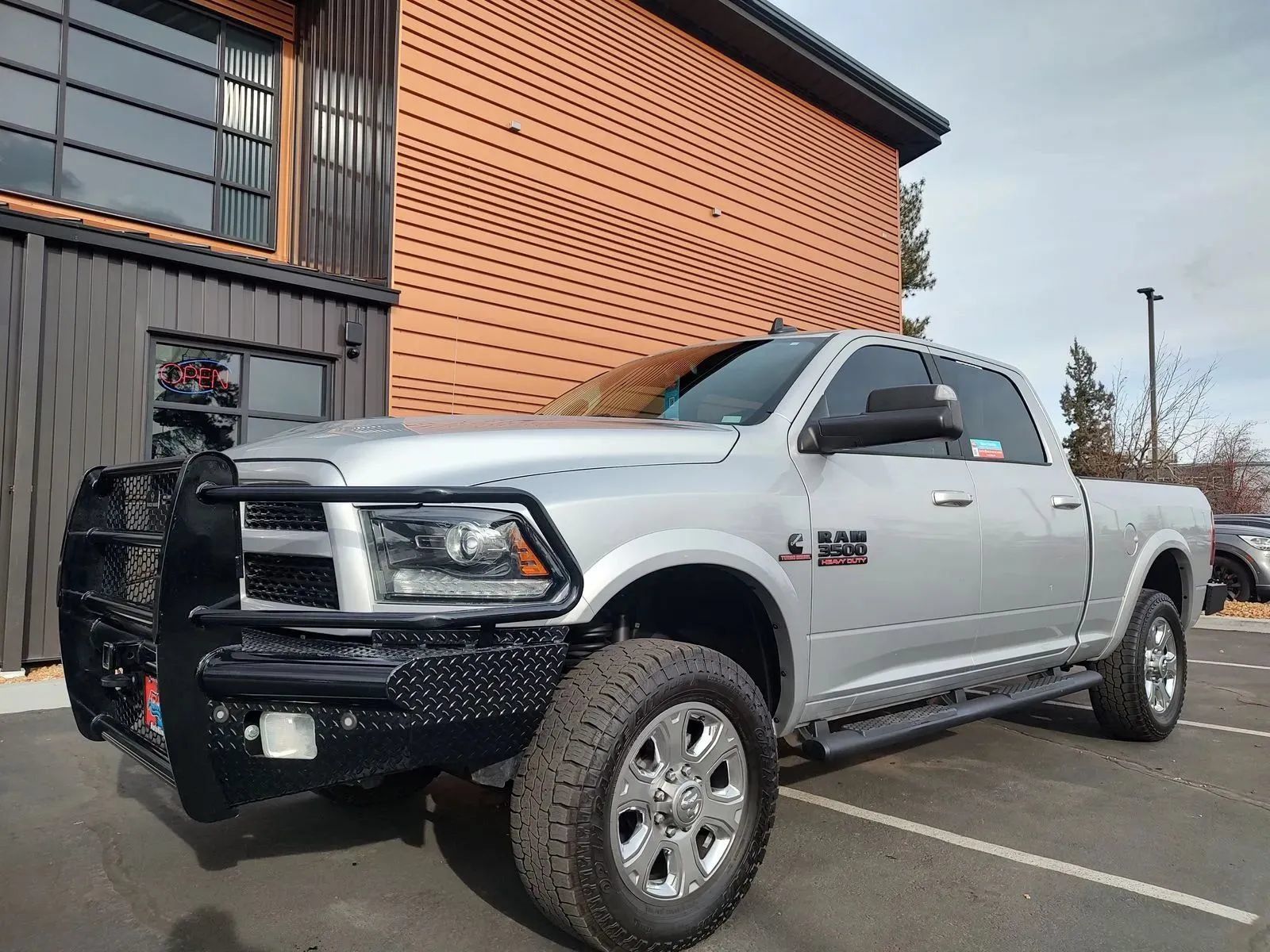 Bright Silver Clearcoat Metallic 2017 RAM 3500 Pickup Truck Four-Wheel Drive 6-Speed Automatic