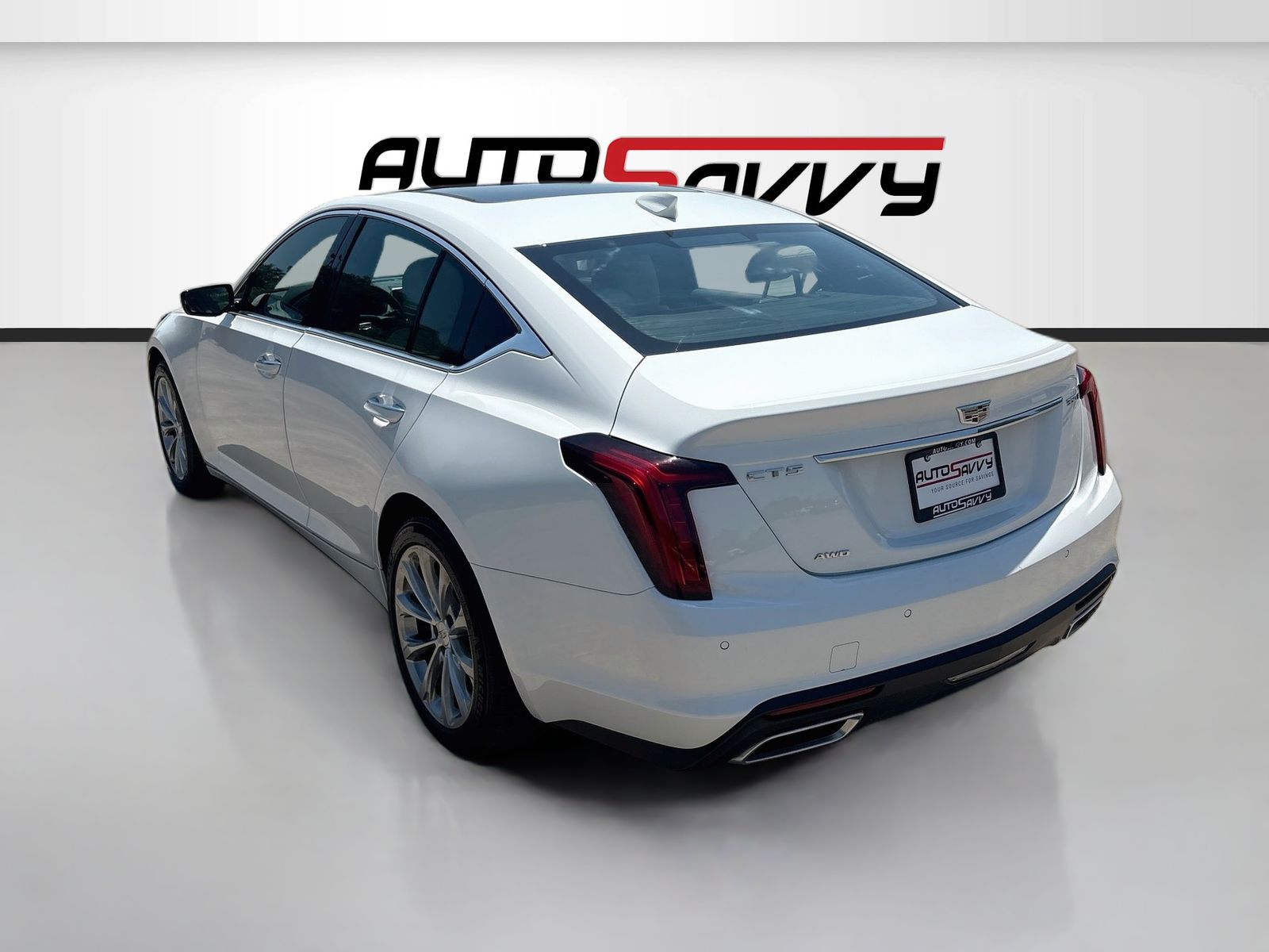 Used 2024 White Cadillac Premium Luxury image 5
