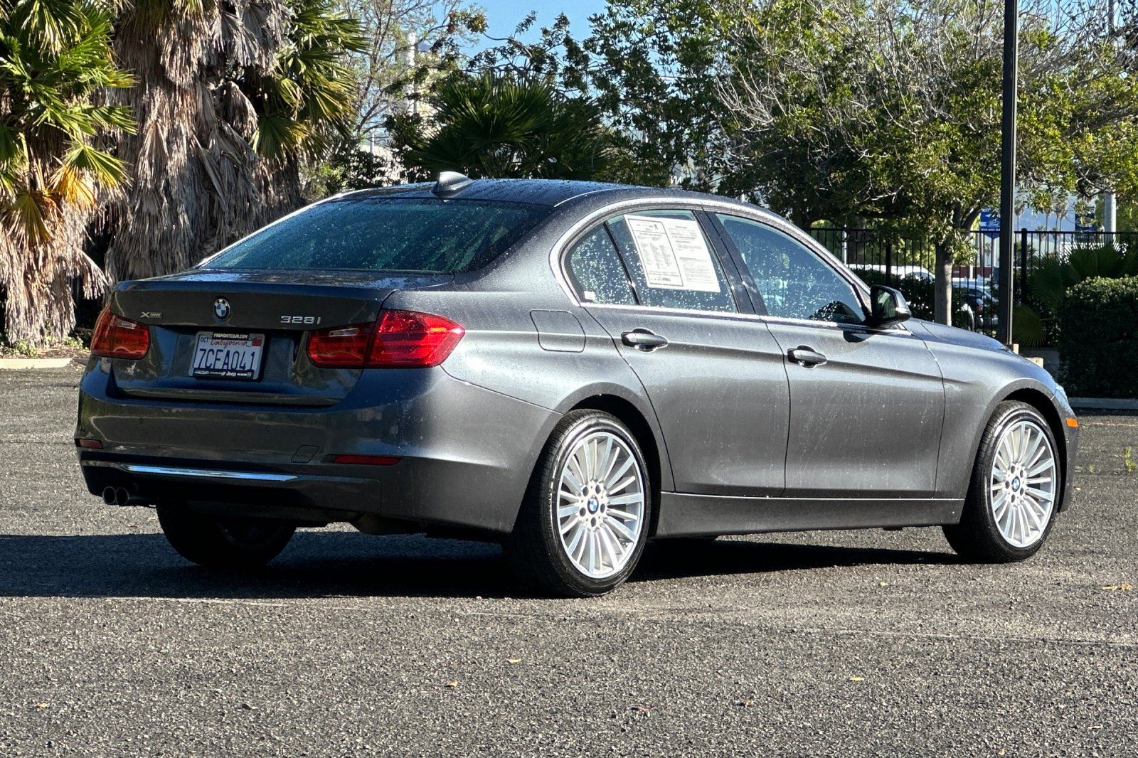 View vehicle photo 3