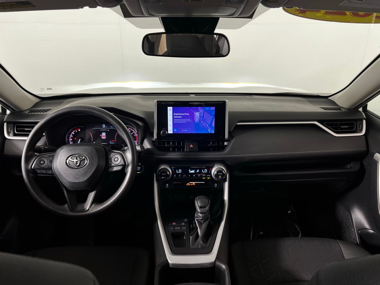 Thumbnail: 2024 Toyota RAV4 - 22