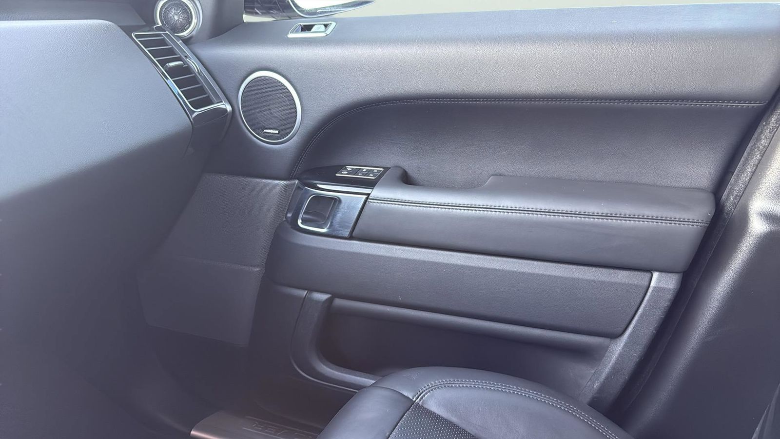 Used Car 2020 Land Rover Range Rover Sport  Hse For Sale Under $30,000 In Austin, Texas