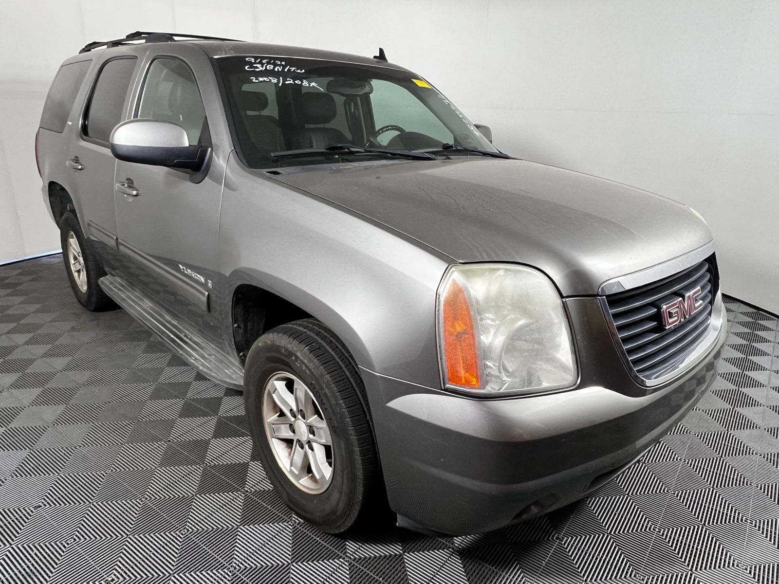 Thumbnail: 2009 GMC Yukon - 3
