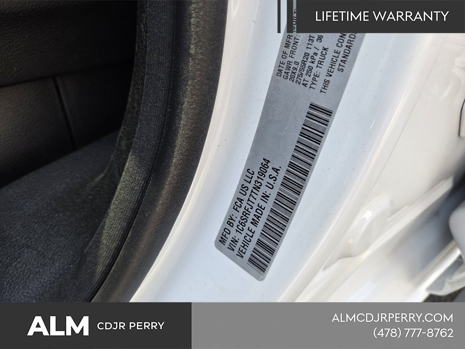 New 2026 Bright White Clear-Coat Exterior Paint RAM Laramie image 17