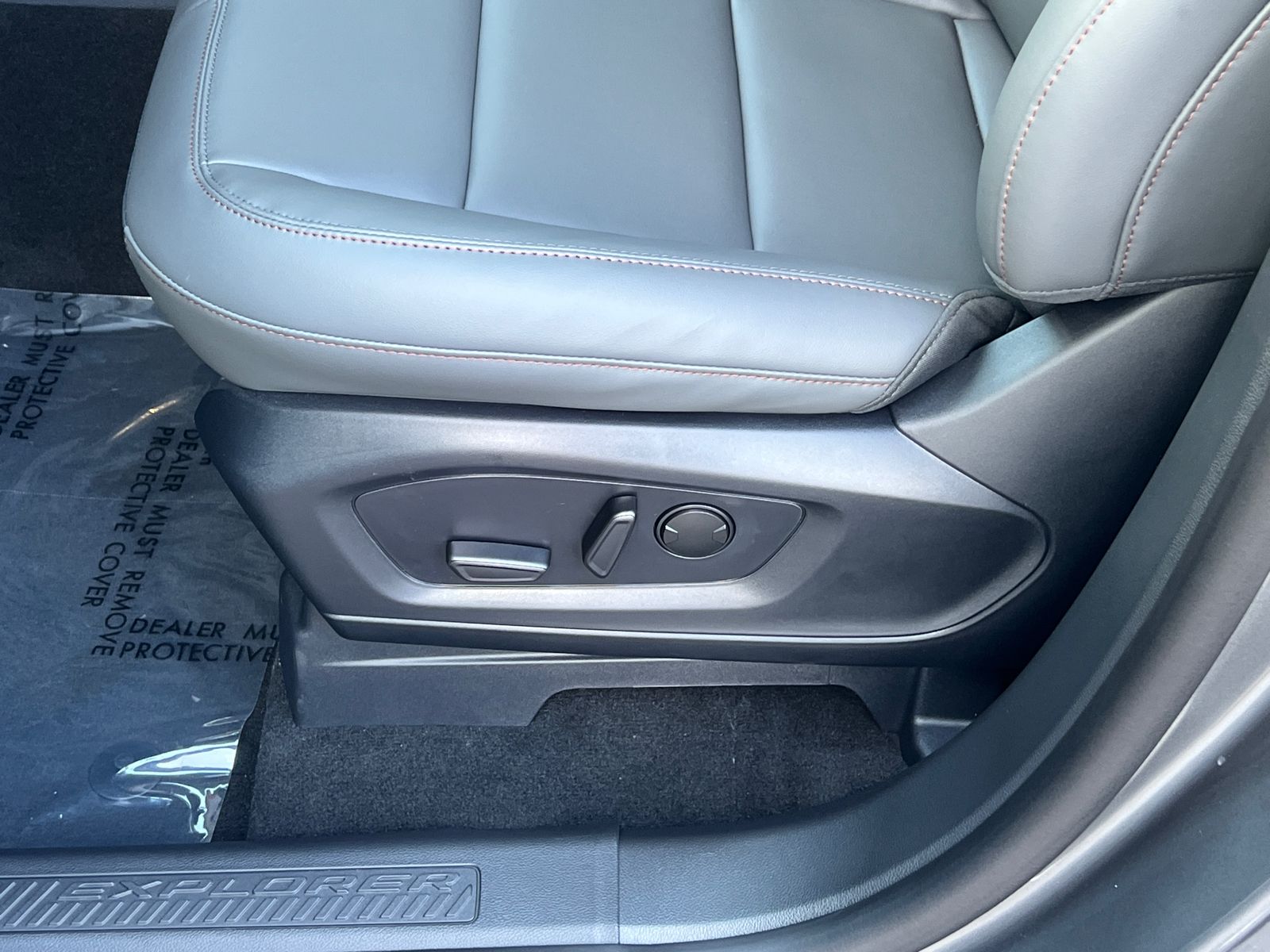 New 2026 Carbonized Gray Metallic Ford Active image 11