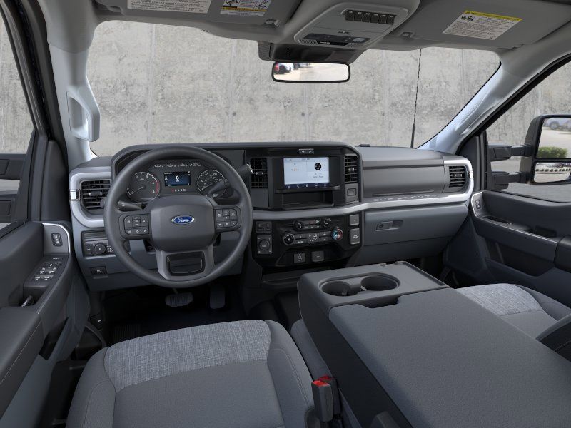 New 2026 Agate Black Metallic Ford XLT image 9