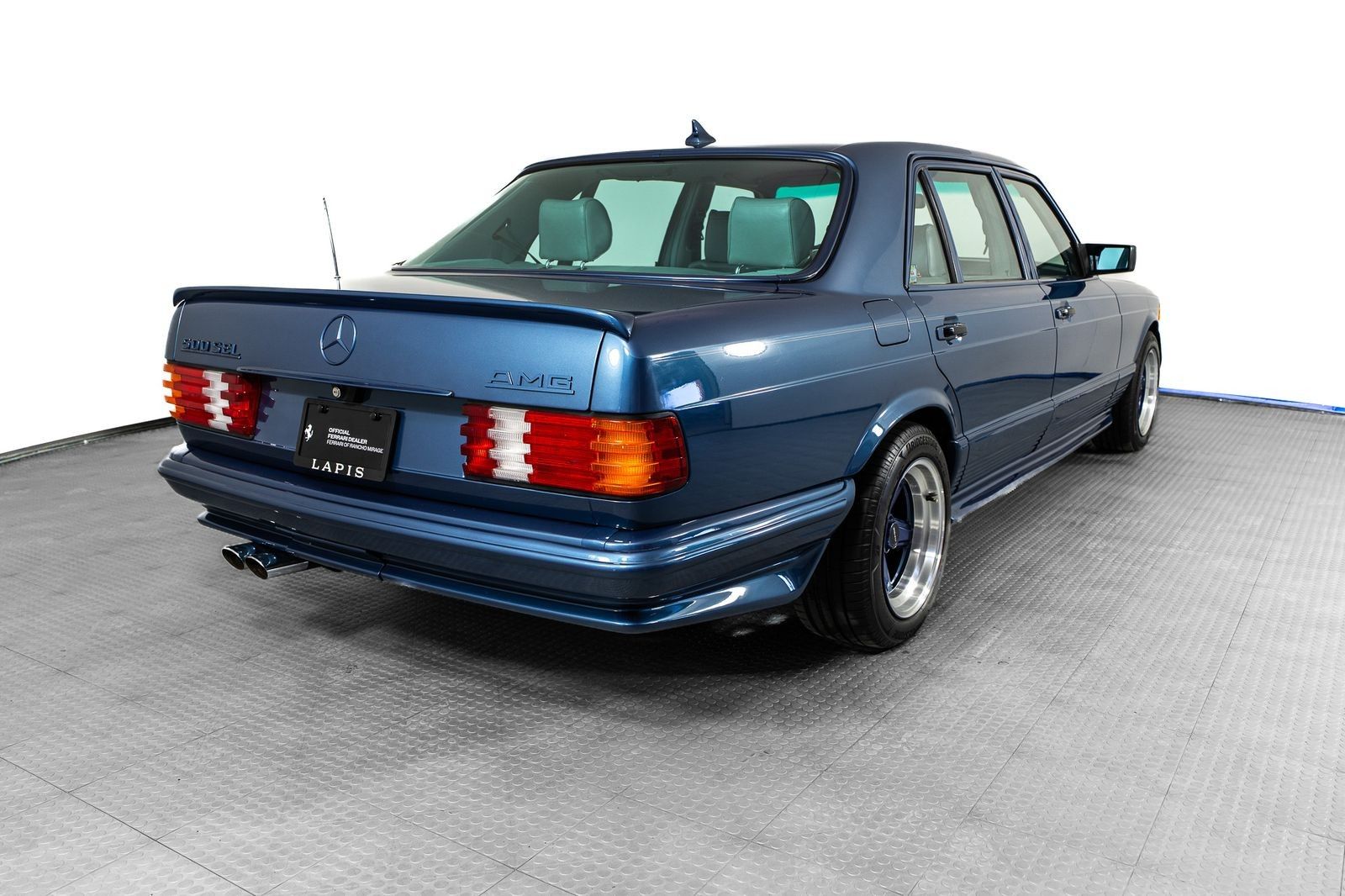 View vehicle photo 7
