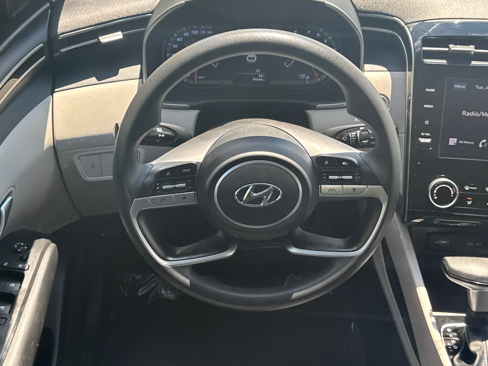 Used 2022 Gray Hyundai SEL image 23