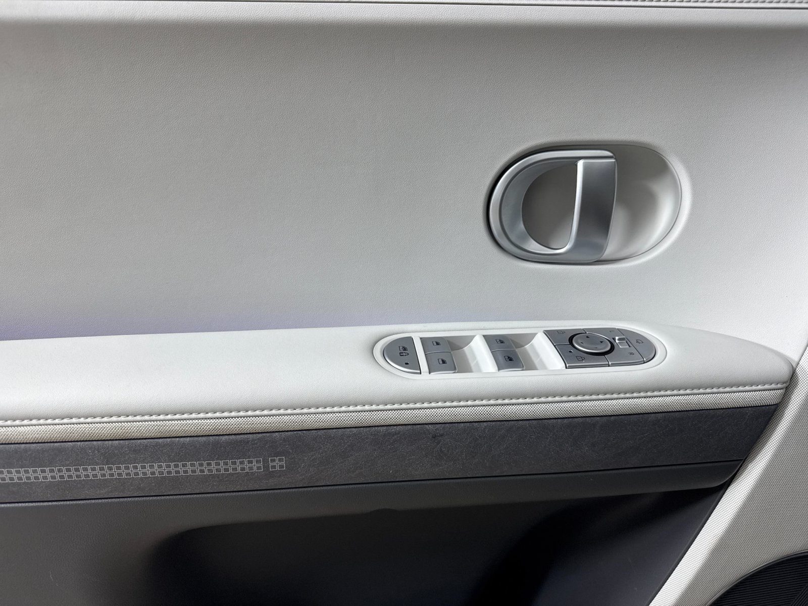 2023 Hyundai IONIQ 5 SEL — foto completa 12 de 30