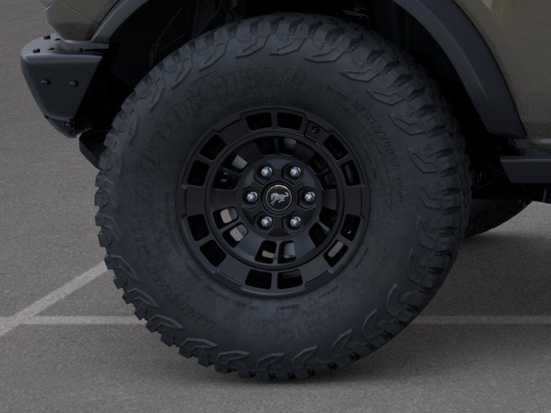 New 2026 Marsh Gray Ford Badlands image 21