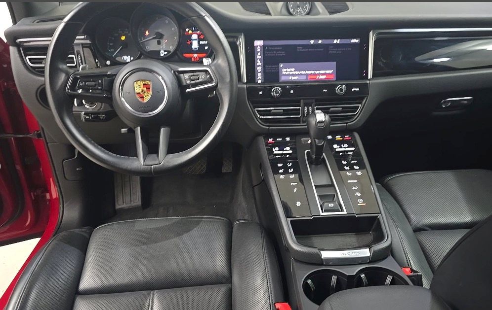 2023 Porsche Macan S — photo 6