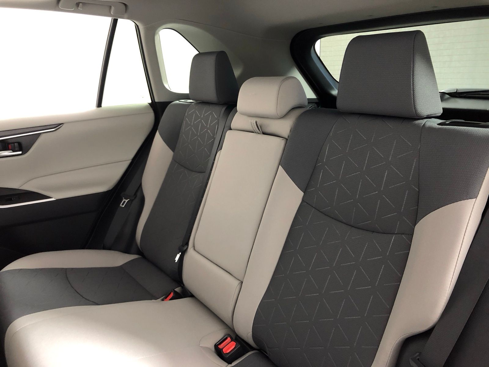 Thumbnail: 2025 Toyota RAV4 - 18