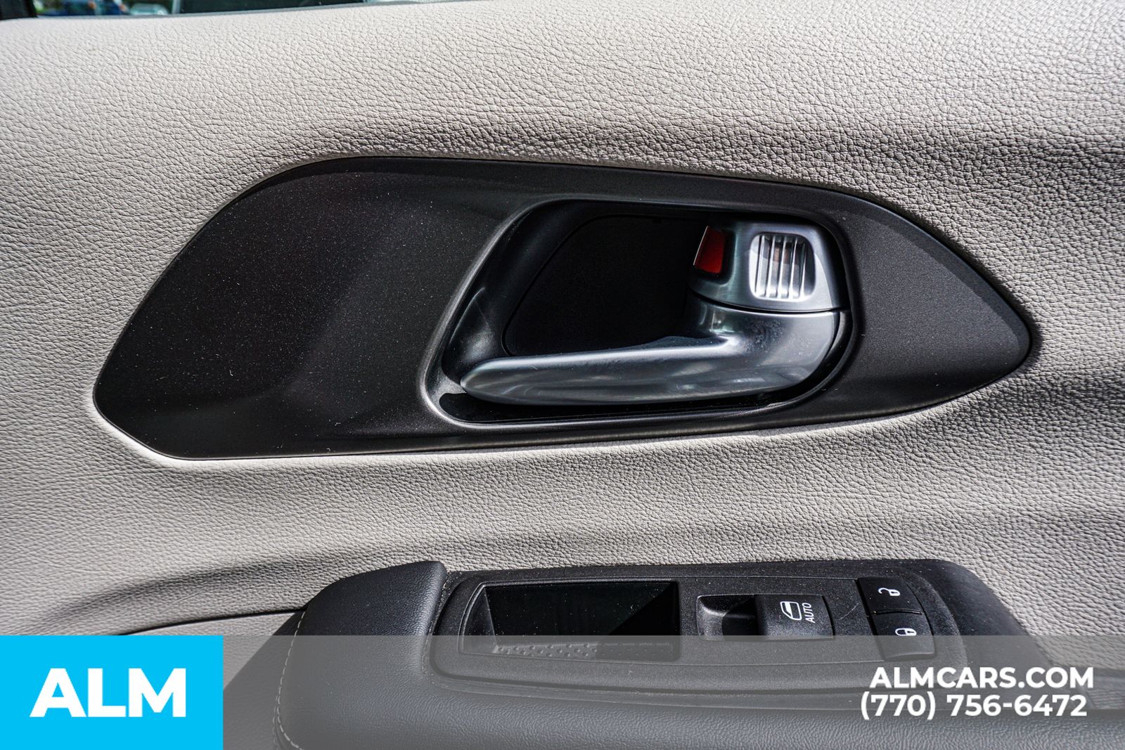 Used 2024 Black Chrysler Touring L image 48