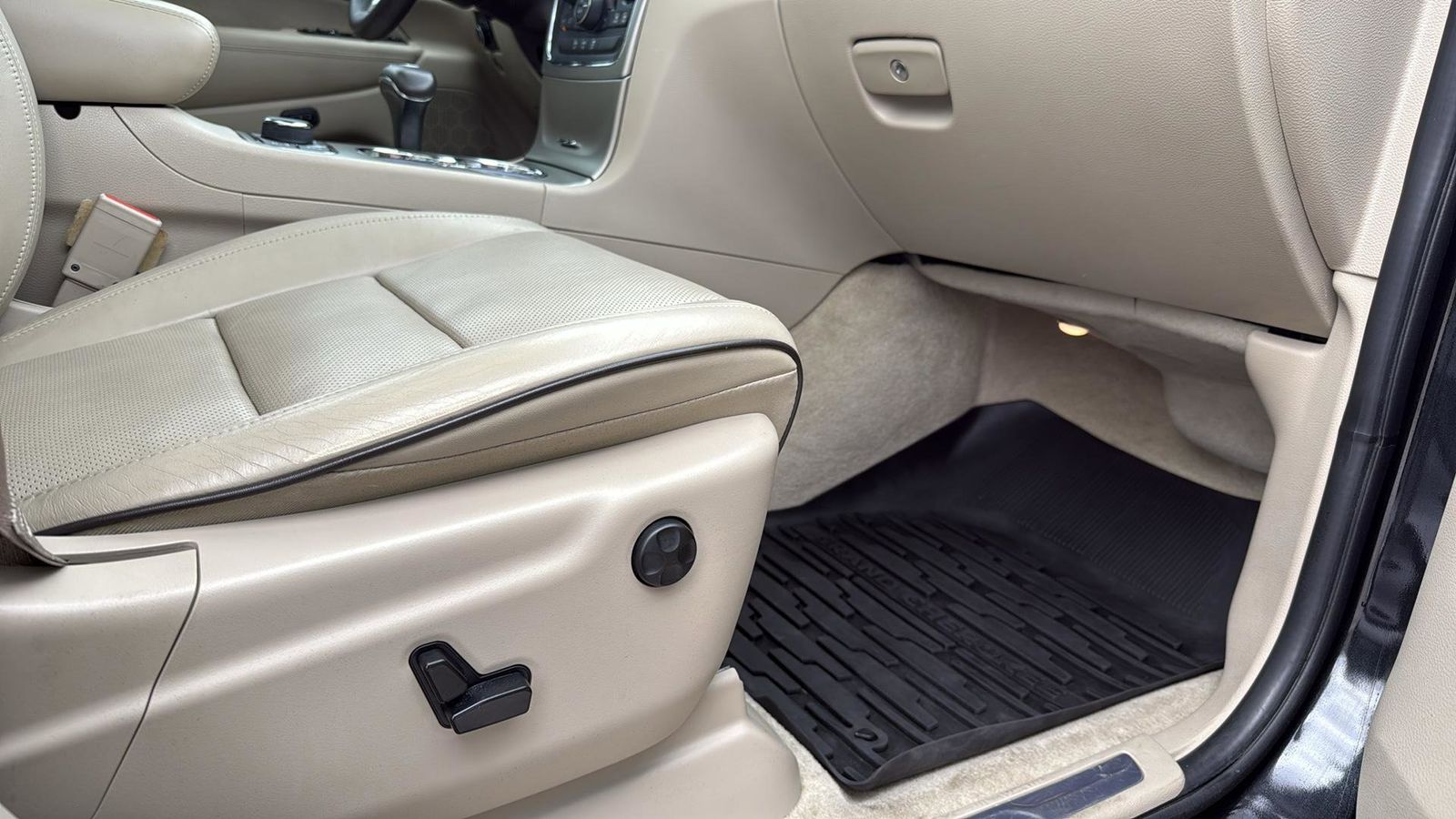 Used Car 2015 Jeep Grand Cherokee  Overland For Sale Under $20,000 In Austin, Texas