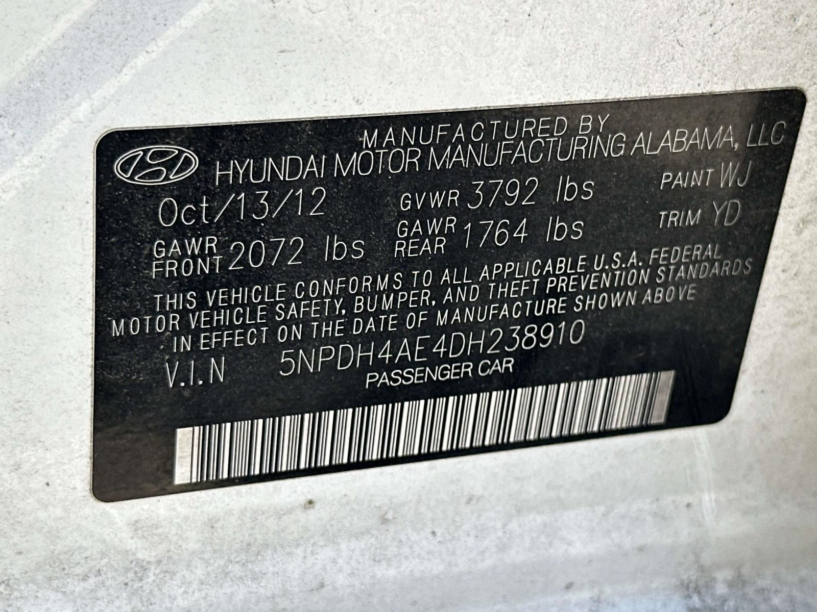Used 2013 White Hyundai Limited image 24
