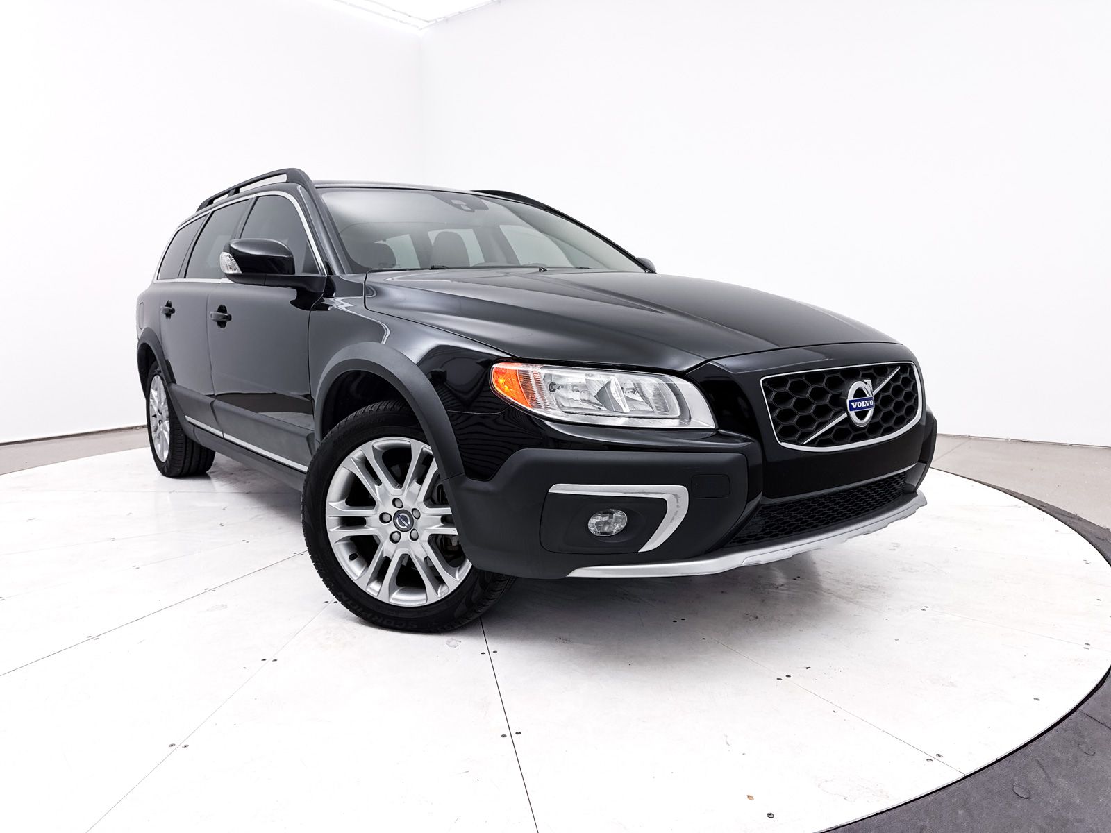 2016 Volvo XC70 T5