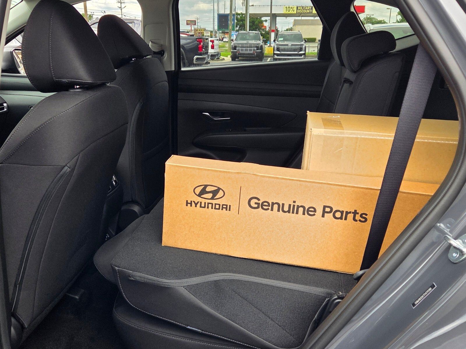 New 2026 Gray HYUNDAI SEL image 6