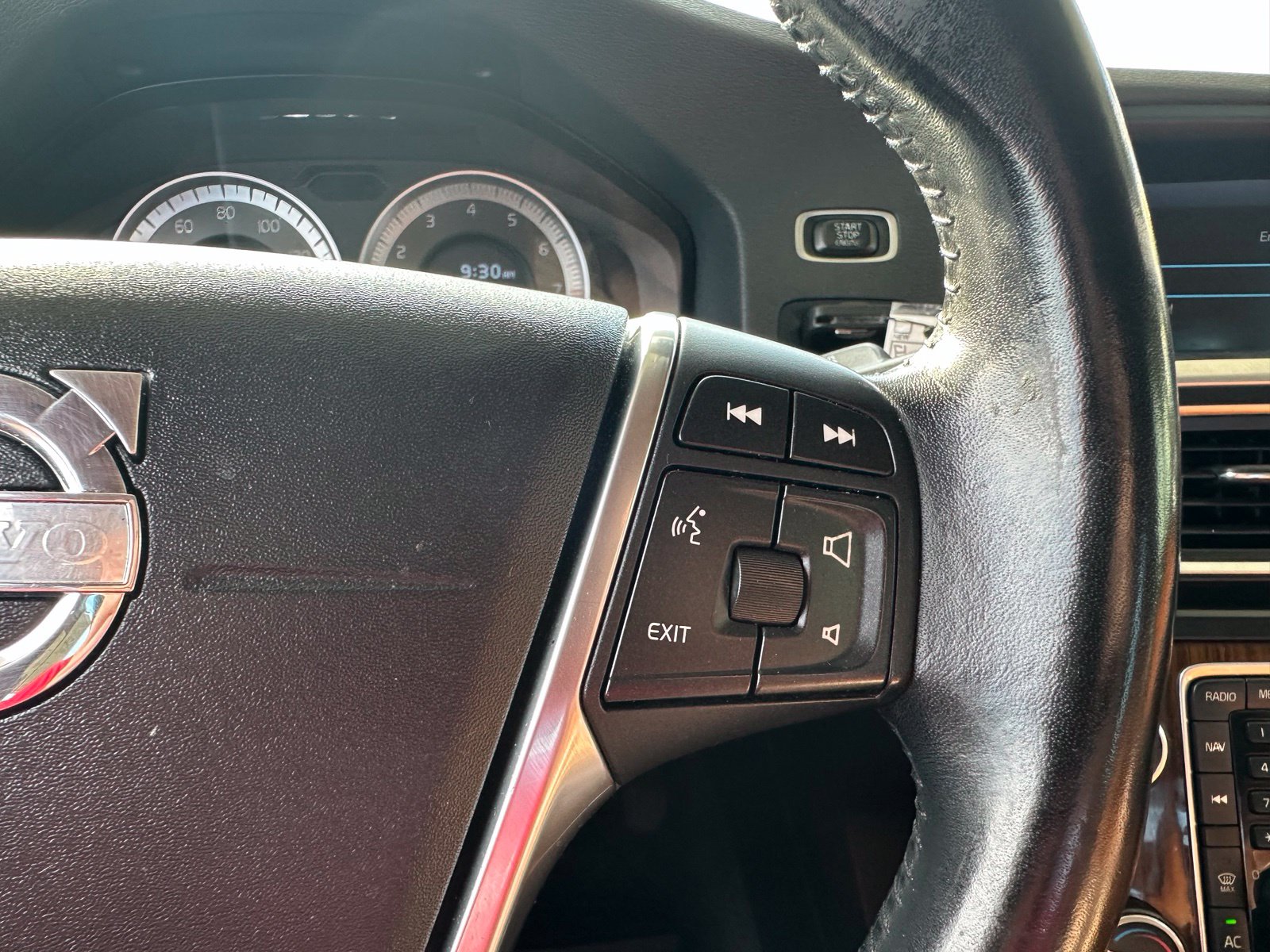Used 2012 Blue Volvo T5 image 28