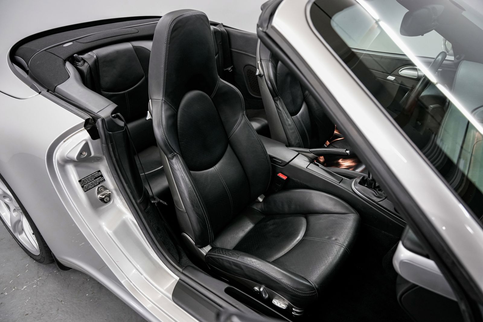 2005 Porsche 911 Carrera S — photo 26