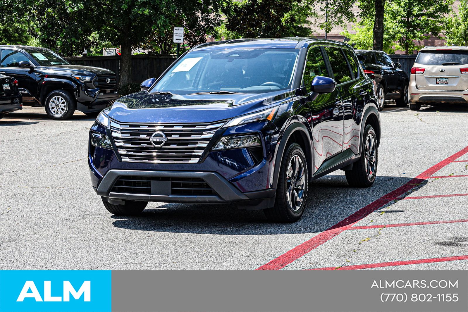 Used 2024 Blue Nissan SV image 3