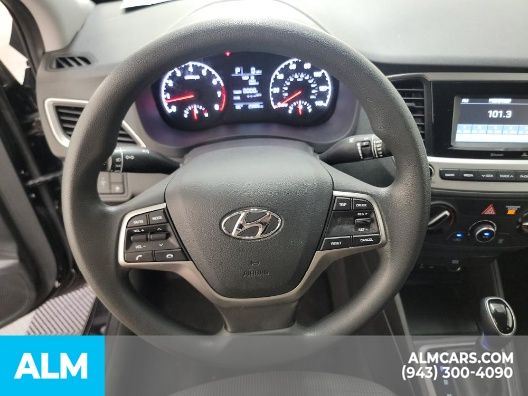 2021 Hyundai Accent SE 12