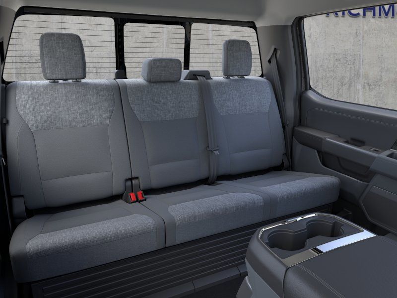 New 2026 Carbonized Gray Metallic Ford XLT image 11