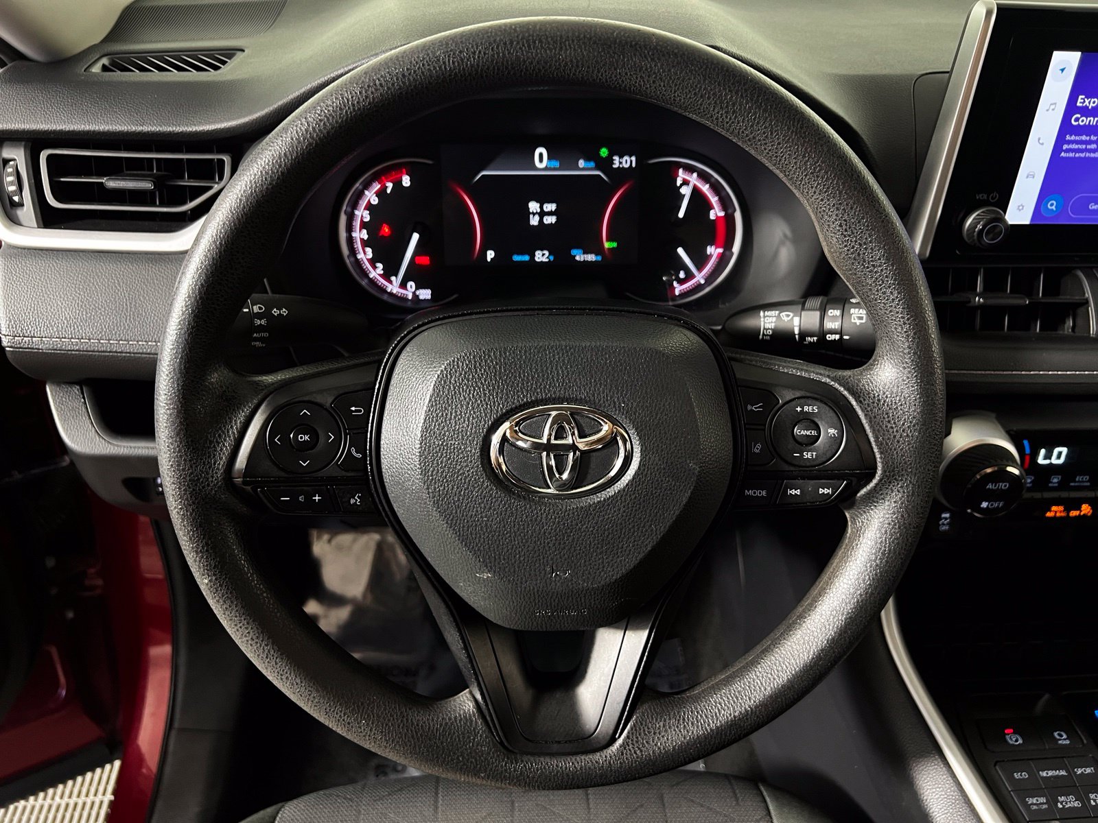 Thumbnail: 2025 Toyota RAV4 - 15