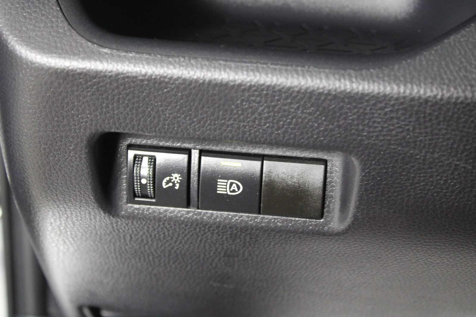 Used 2025 Silver Toyota LE image 22