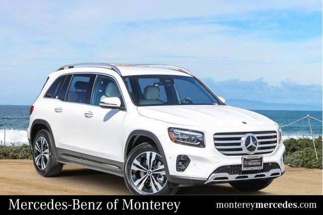 2025 Mercedes-Benz GLB Base's photo