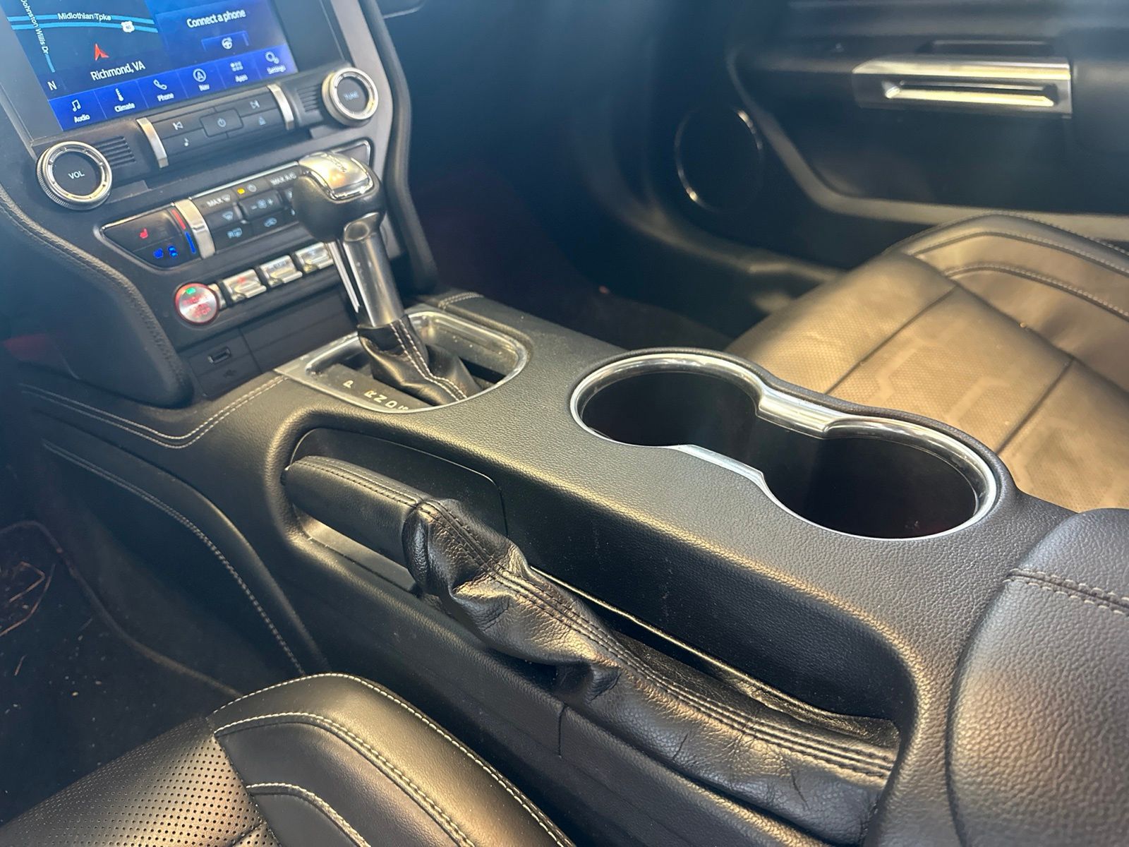 Used 2020 Kona Blue Metallic Ford GT Premium image 18